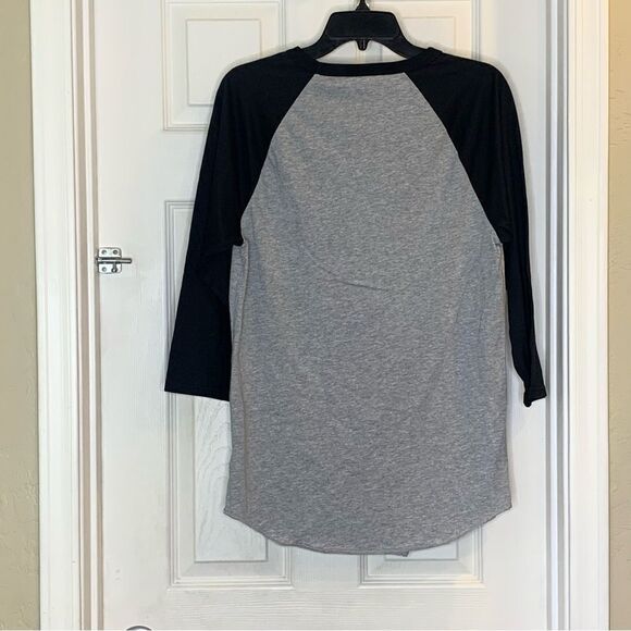 Disney Nightmare Before Christmas 3/4 Length Tee Size Medium - Picture 11 of 11